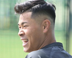 野手WAR→佐藤4.8 森下3.9 高寺1.6 中野1.0 坂本0.7 大山0.5 近本0.5
