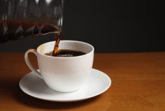 ブラックコーヒーが好きなやつって大なり小なり無理して飲んでる部分あるやろ？