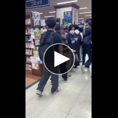 【悲報】本屋さんに転売ヤーが大集結してしまうｗｗｗｗｗｗｗｗｗｗ