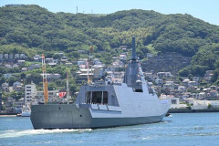 三菱重工、もがみ型護衛艦の10番艦「ながら」を海自に引き渡し…呉基地に配備！