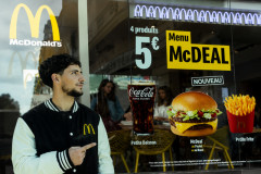 中国メディア　パリのマクドナルドが中国製エアコン100台を急ぎ注文、厨房の温度が50度に迫る ［7/2］