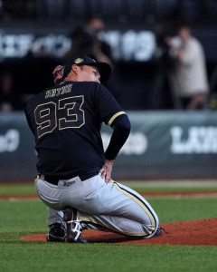 オリックス　緊急ミーティング　NPB史上初の初回先頭から4者連続被弾の敗戦で5転落に