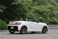 【悲報】軽のスポーツカーみたいなやつあるやん？あれってどういう需要なん？