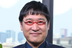 【悲報】山里亮太「いよいよSNSは全く信じられないものになりつつある…収益化も考え直さないと」
