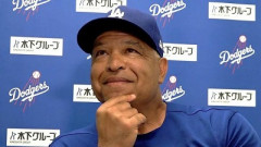 【動画】ドジャース一同「ロバーツ監督1000勝おめでとう！」ロバーツ「ありがとう！今思えば…(長話)」大谷翔平「(話長ぇよ…)」
