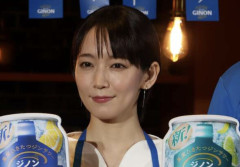 【悲報】吉岡里帆さん「太ったら太ったって言われるし痩せたら痩せ過ぎって言われる😡」→
