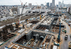 「終わらない横浜駅工事」新たな計画策定も控えるなか、担当者が明かした「今後の工事が続く期間」！
