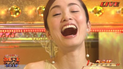 【画像】M-1の上戸彩さん、さすがにセクシー過ぎてしまうwww