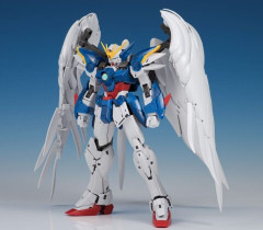 【ガンダムW】ゼロカスの手は白色が公式設定なんだろうけど灰色の立体物も多いよね