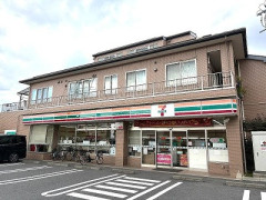 【動画】86歳おじいちゃん、セブンイレブンでラジコン操作に失敗ｗｗｗｗｗｗｗｗ