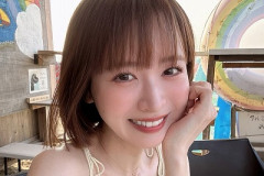 【悲報】デビュー2か月のアイドルグループの１人が妊娠発表！実は、結婚11年…不妊治療してましたﾃﾍｯ😜
