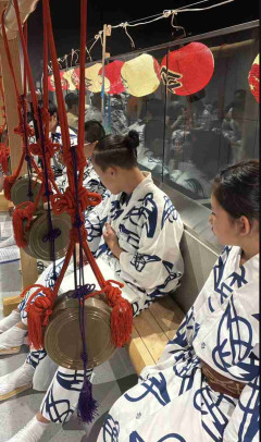 京都祇園祭で二階囃子に対し、「うるさい」とクレームが入る事態に… 不快になったという人に謝罪する一方で「厄払いのため代々行っている行事」として理解を求める