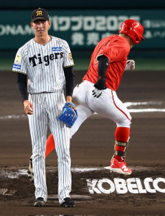 カープ小園、阪神今朝丸に「ナイスボール！」報徳対決で後輩にエール