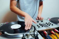 DJが何やってんのか未だに謎