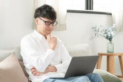 【悲報】49のジジイ、ネット掲示板ではしゃぐ