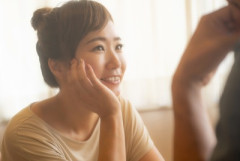 【衝撃】『今の人が昔の人より若く見える』理由がガチで解明される