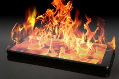 【悲報】カズレーザーさん、『アレ』を否定して大炎上してしまう！！！！！！！