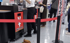 【悲報】ヨドバシカメラ池袋店、2日連続脱糞事件発生