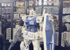 ロンドンにファン続々、ドイツに次ぐ公式店「ガンダムベース」オープン！