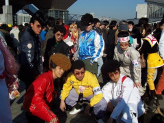 【悲報】お前らって不良4〜5人に囲まれたらどうするんや?wwwwwwwwww