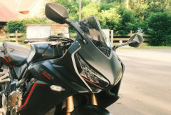ワイ、今日バイクに乗っていたら「そのバイクカッコいいすね！」と言われてしまうｗｗｗｗｗｗｗ