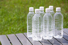 【悲報】なんで常温の水って売ってないの？