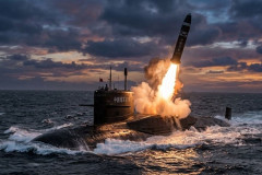 中国が原子力潜水艦から戦略ミサイルを発射、太平洋に着弾…日本は懸念伝達！