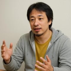 ひろゆき氏、佐藤二朗の騒動に「三人だけの会話内容が…佐藤さんがリークしたのでなければ橋本さんサイドがリークした事になります」