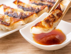 餃子のタレの正解「酢９醤油１」だった！😳
