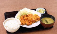 お前らトンカツ定食どうやって食べてる？