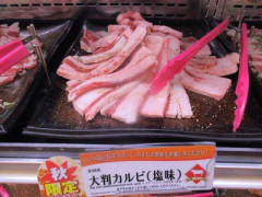【画像】90分2000円食べ放題の肉のクオリティwwwwwwww