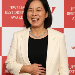 高市首相、ジュエリーベストドレッサー賞に嬉々として出席→炎上 「寝てない」設定が裏目