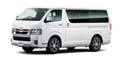 トヨタ「ハイエース」改良モデル発売 さらに進化した最新「商用バン」の特徴は?