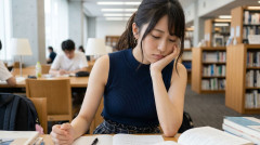 【鼻もスースーへ】お前ら眠くて集中できないときはこのスティック使えよ　インスタントに眠気覚ましできるぞ