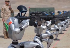 中国の人型ロボット開発、期待先行で過熱とバブル懸念！