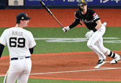 ついにジェリーを攻略　小久保監督「内容は言えないけど、長谷川コーチが対策を練ってくれた」