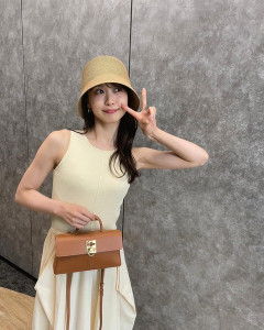【画像あり】声優・芹澤優さんの腋、性的すぎるｗｗｗｗｗ