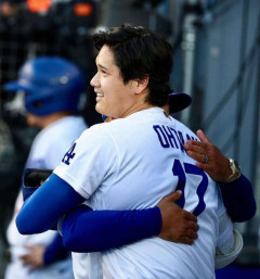 大谷20本  村上20本 岡本20本wwwwwwwwwwwwwwwwwwwww