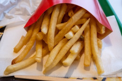 【朗報】マクドナルドさん、心を入れ替える「Lセット無料」「100円マック復活」