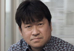 【悲報】佐藤二朗、愚痴った仲間三人に情報を売られてしまう・・・