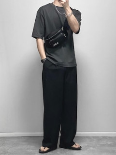 おっさんでもUNIQLOのオーバーサイズエアリズムコットンTシャツ着て大丈夫なの？