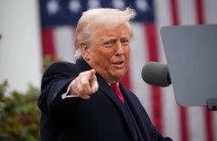【は？】トランプ大統領「日本イスラム共和国から米空母が攻撃を受けた」