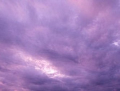 全国各地で謎の「紫雲」が姿を現してしまうｗｗｗｗｗ