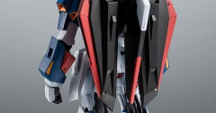 「ROBOT魂  Ζガンダム ver. A.N.I.M.E.」フライングアーマーの先端が黒いのは…仕様なのかな？