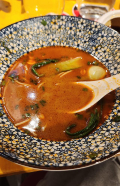インド人「好きになれない外国料理ってある？自分はラーメンがダメだった」