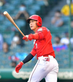 カープ堂林、阪神桐敷から満塁ホームラン！中村奨成、先頭打者ホームラン！！