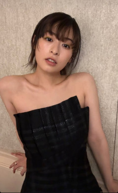 炎上女優・森七菜、ほぼ裸みたいな恰好で授賞式に出てしまう（画像あり）