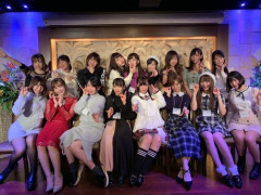 【画像あり】セクシー女優の新年会が天国でワロタｗｗｗｗｗｗｗｗ