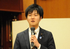 【悲報】鈴木農水相さん、米価下落懸念で備蓄米の早期買い戻しを打診してしまう