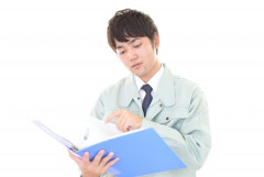 高卒工場勤務で15年間働いてきたのに未だに大卒初任給にまけてる
